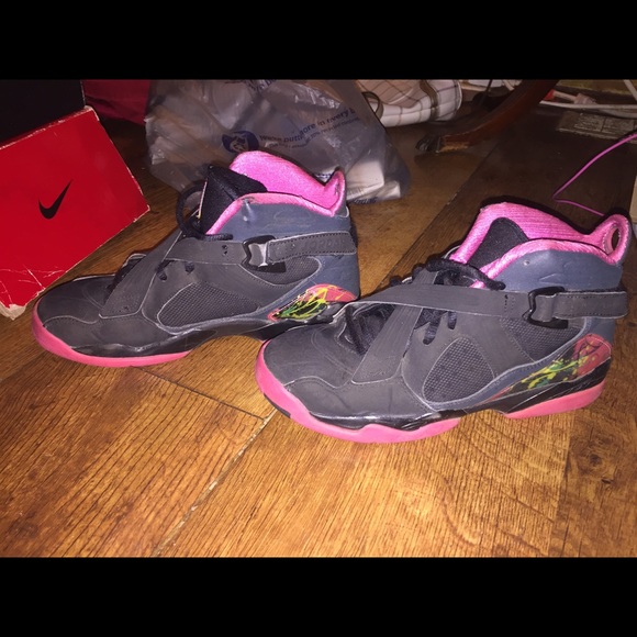 black and pink jordan 8s