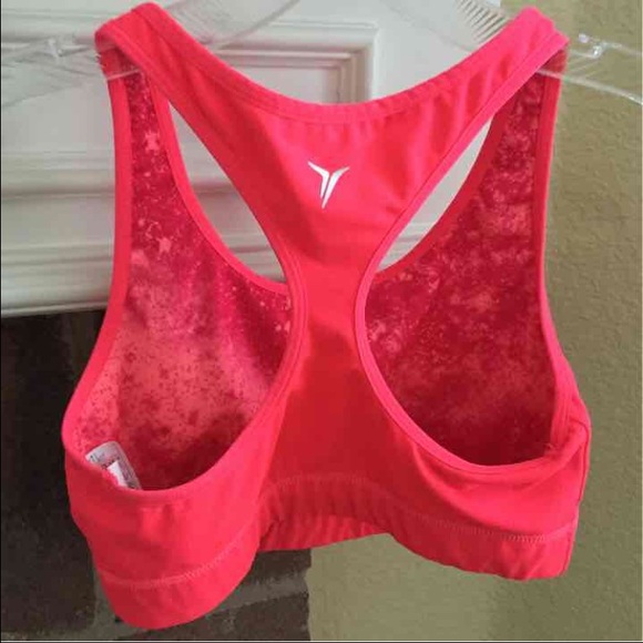 Old Navy Medium Hot Pink Workout Sports Bra - Picture 3 of 4