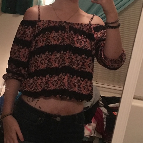 Cute floral cold shoulder shirt