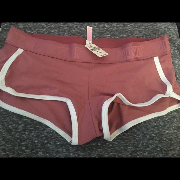 VS Pink Boyshort
