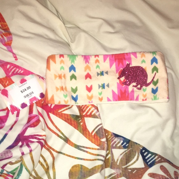 NWT Adorable headband/wrap