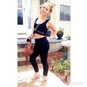 Meet your Posher, Ana