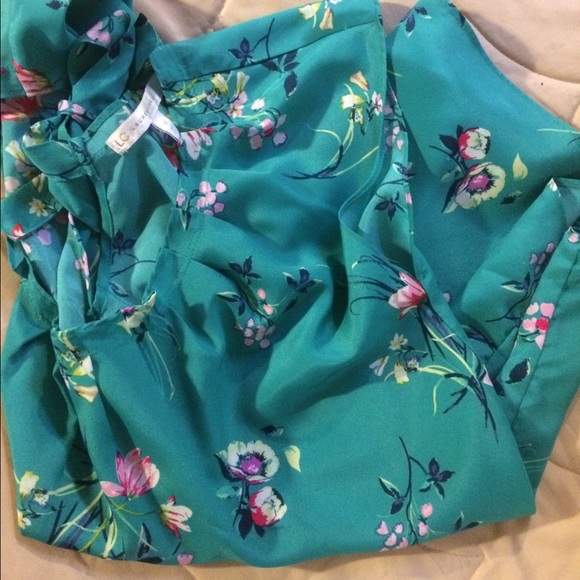 Lauren Conrad teal blouse basically new