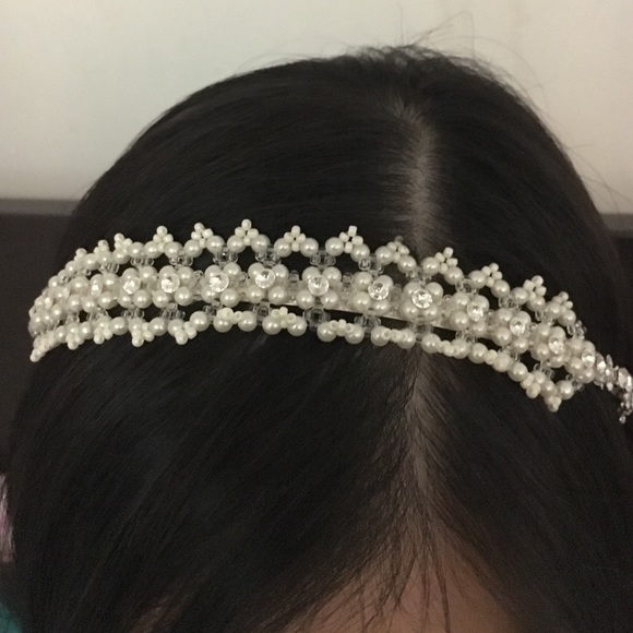 Swarovski crystal hair band - Picture 3 of 3