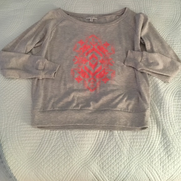 Sweatshirt
