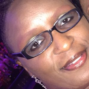 Meet your Posher, Ebony