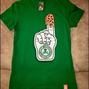 Johnny Cupcakes tshirt, size: women's large