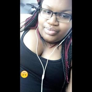 Meet your Posher, Junell