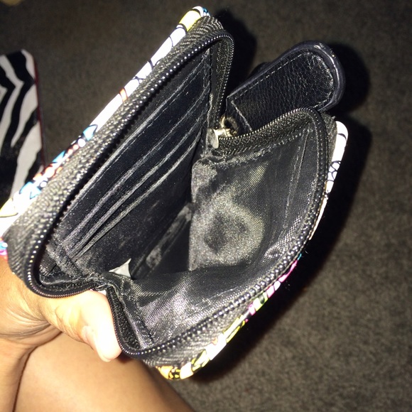 Wristlet. Can negotiate price!! - Picture 3 of 3