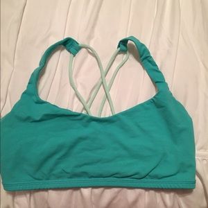 Lululemon Free to be bra size 8