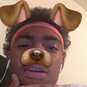 Meet your Posher, Devonte