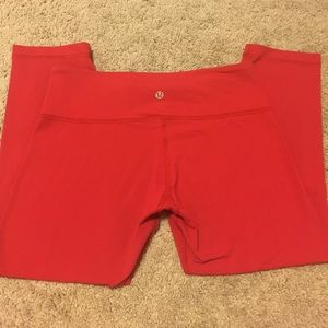 red lululemon wunderunder crop