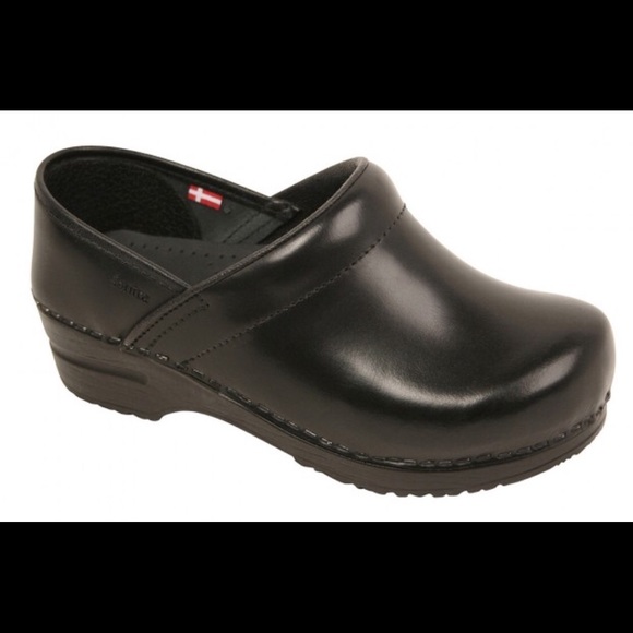 Dansko Wide Professional clogs
