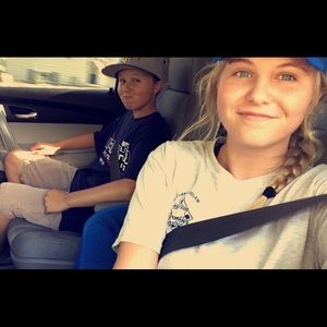 Meet your Posher, Elise