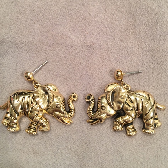 Jewelry - Elephant Pierced Earrings gold tone