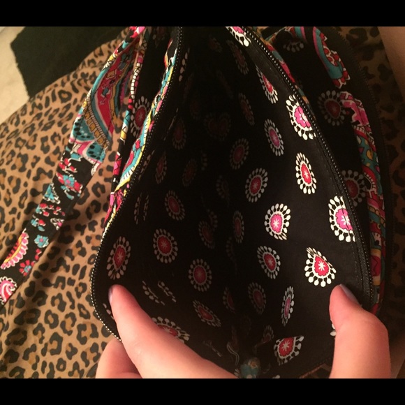 BRAND NEW Vera Bradley little hipster cross body! - Picture 3 of 4