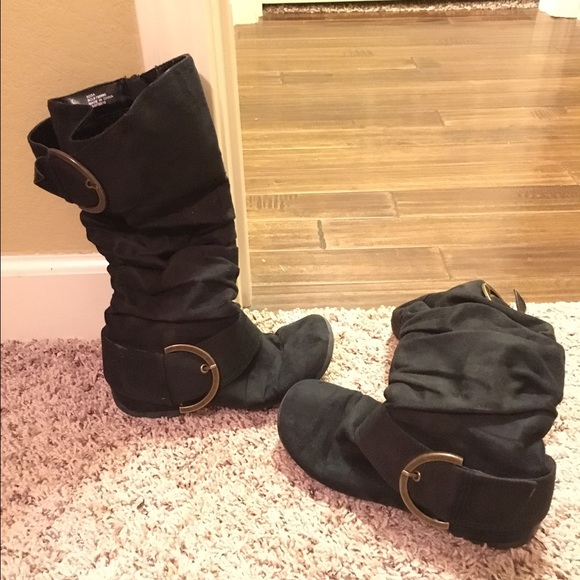 Black boots
