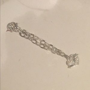 NWOT Guess heart charm bracelet