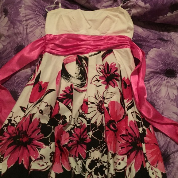 Floral dress strapless