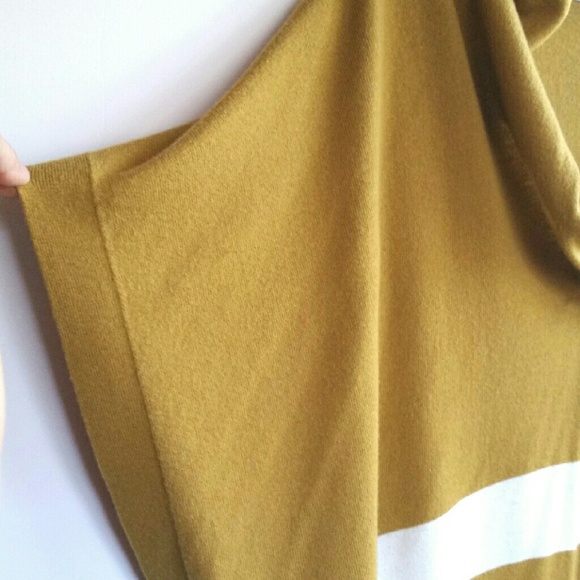 Banana Republic Mustard/Khaki Striped Poncho XS/S - Picture 4 of 5