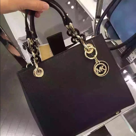 Michael Kors classic styles bag