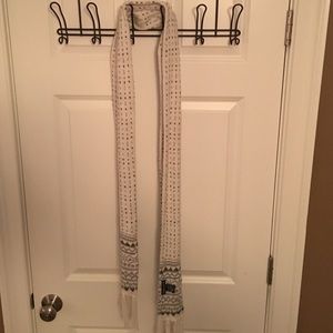 New York and Company scarf