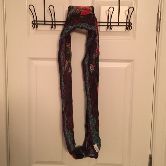 American Eagle Scarf