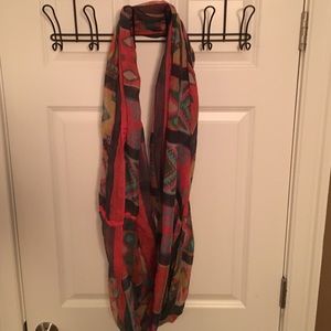 DSW Scarf