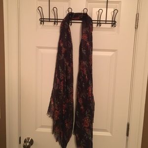 New York and Company Scarf