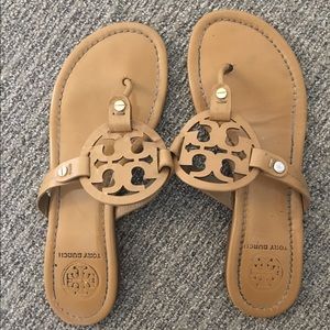 Tory butch sandals