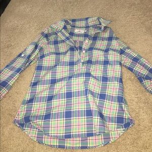 Vineyard Vines flannel size 6