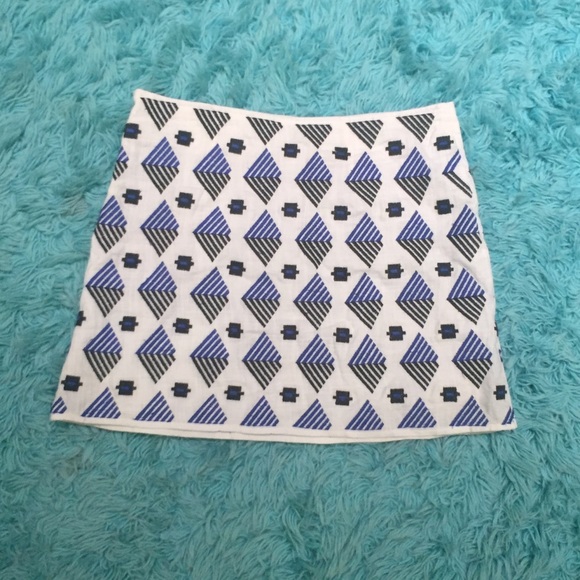 Boutique Dresses & Skirts - Patterned Mini Skirt