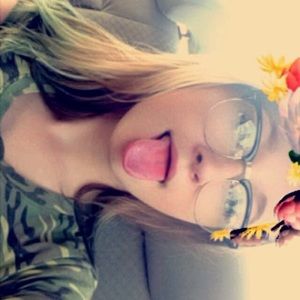 Meet your Posher, Alexandra