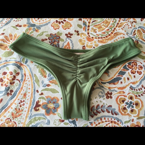 New XS Midori Brayden Bottoms (Never worn)