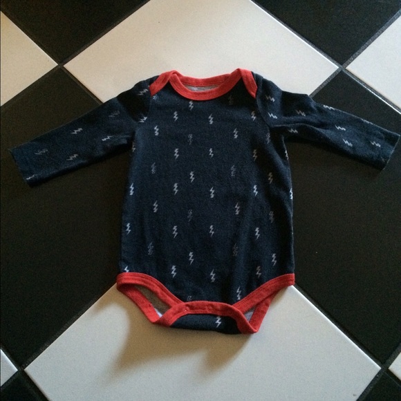 ⚡️Circo Black & Red Lightning Bolt Onesie 6 month