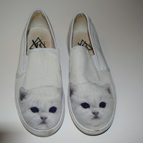 Kitten slip on sneakers