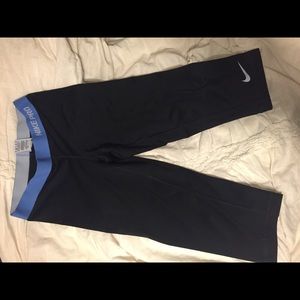 Calf length Nike pro leggings