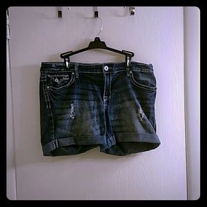 Ariya jean shorts