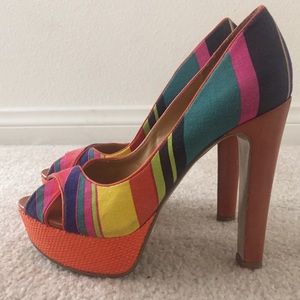Nine West stilettos like new!