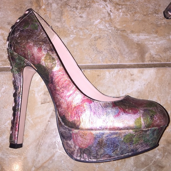 Betsey Johnson Floral Heels - Picture 3 of 4