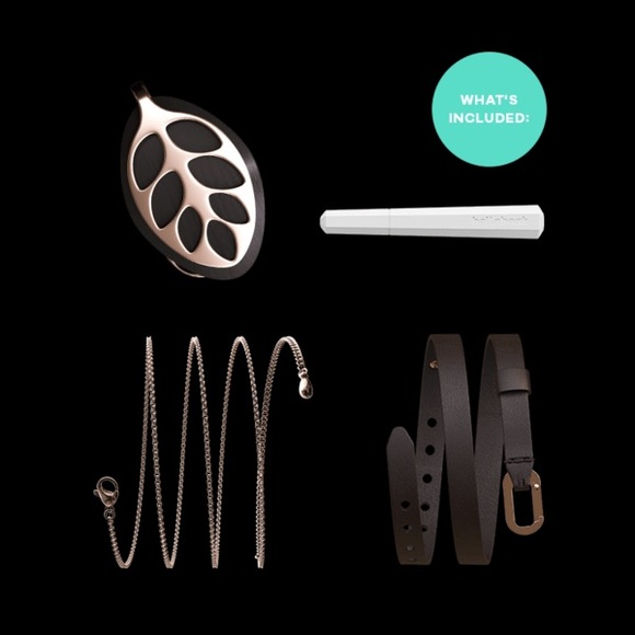 Bella Beat Leaf Rose Gold Bracelet