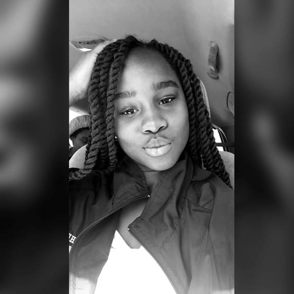 Meet your Posher, Adrian - Picture 1 of 1