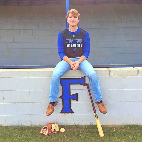 Meet your Posher, Taylor - Picture 1 of 1