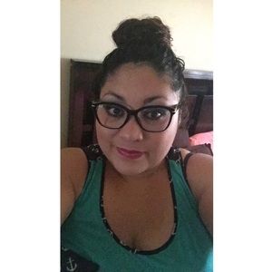 Meet your Posher, Ischa