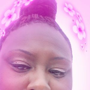 Meet your Posher, Mia