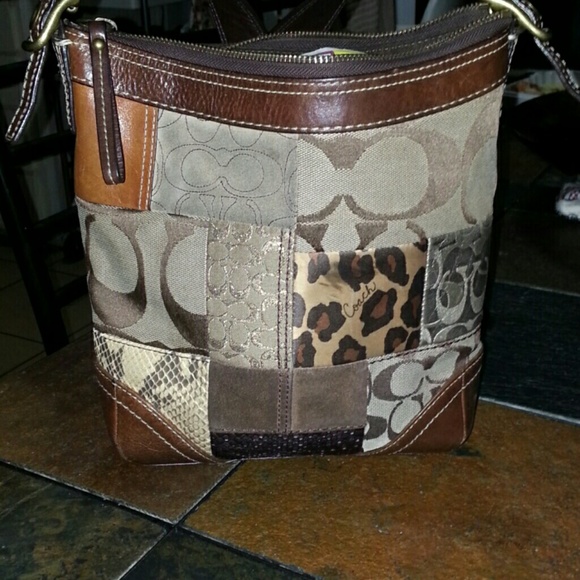 Coach cross over handbag