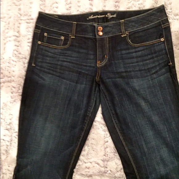 AE ARTIST JEANS