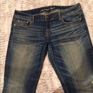 AE ARTIST JEANS