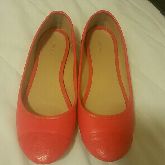 Old Navy Shoes - Old Navy coral flat shoes.