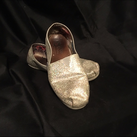 Sparkly silver size 9 Bobs, just like Toms